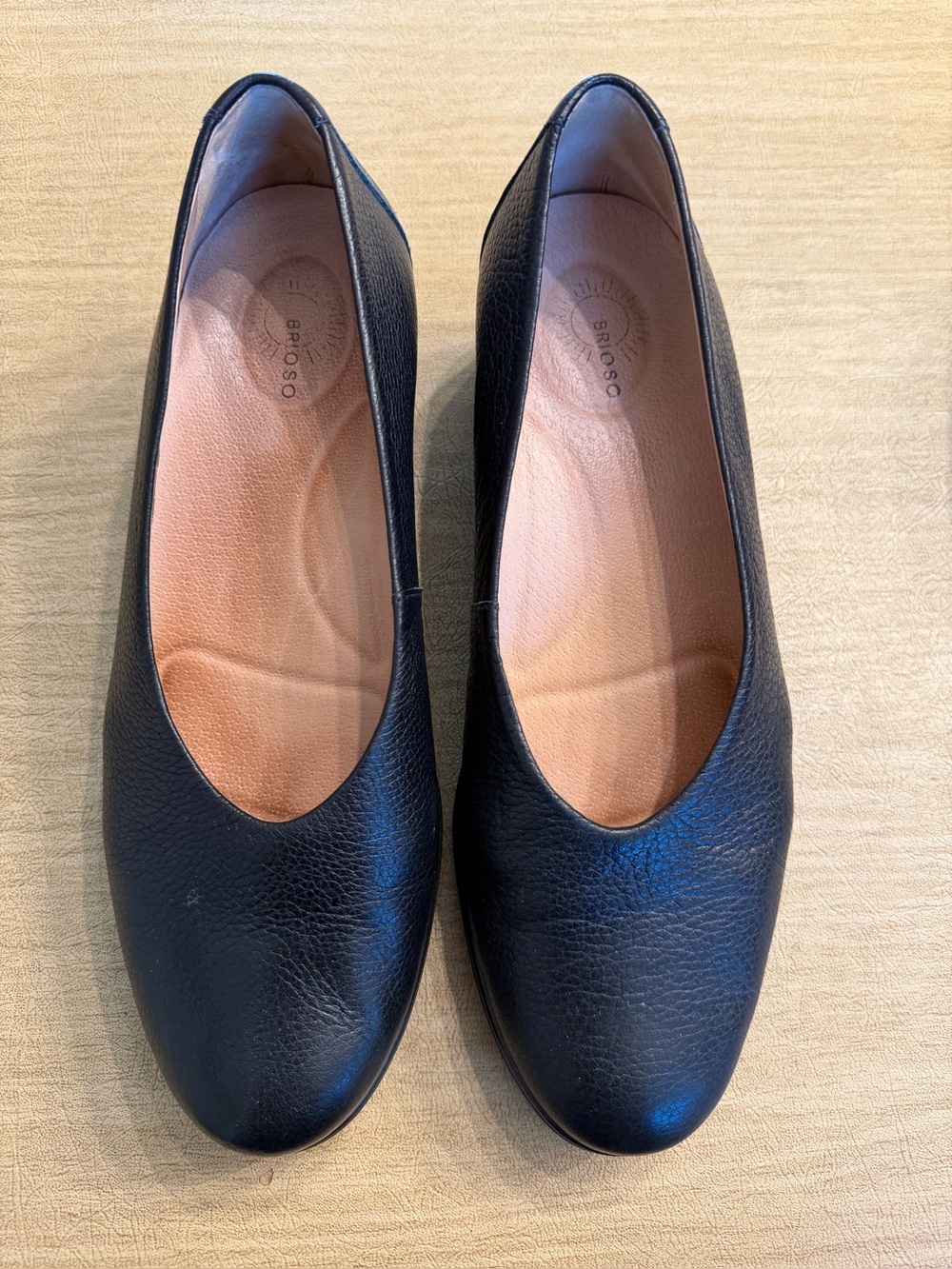 Ladies Brioso Black Leather Flats - Size 9